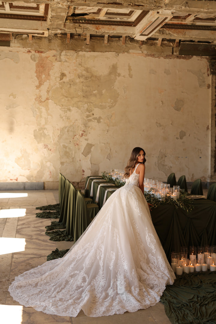 Aurelina Nicol Sposa